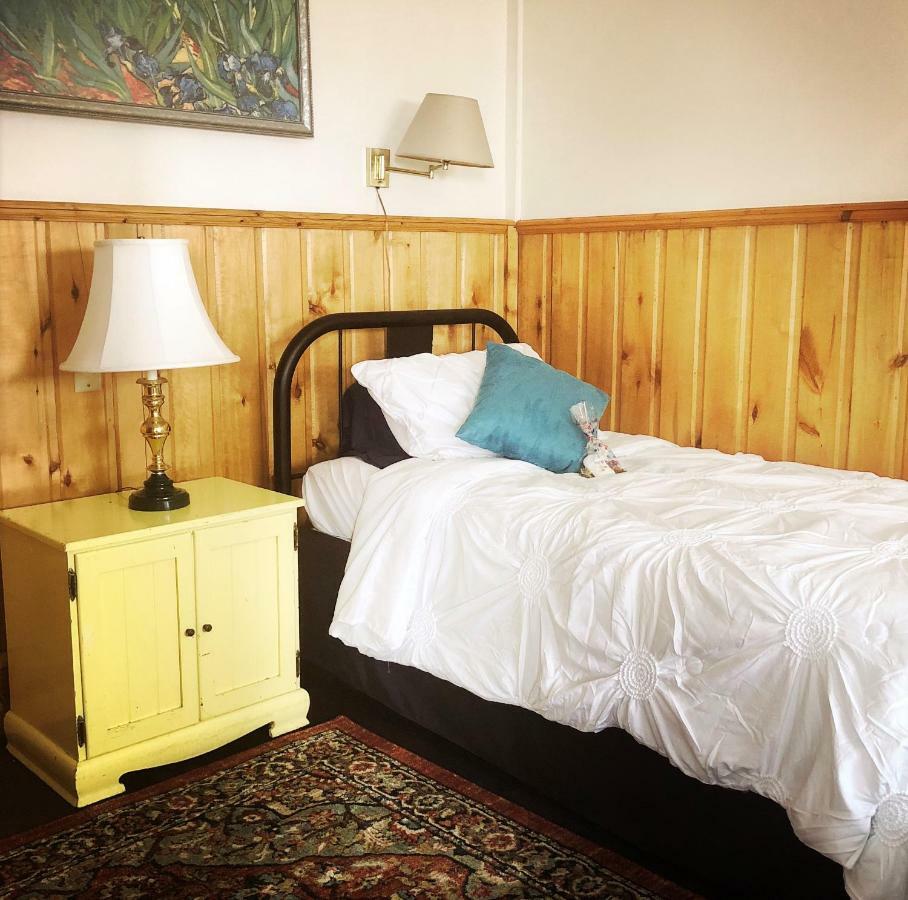 Harbor Hill House Hotel Bayfield Eksteriør billede